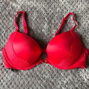 Victoria’s Secret 34B Red Front Clasp Pushup Bra
